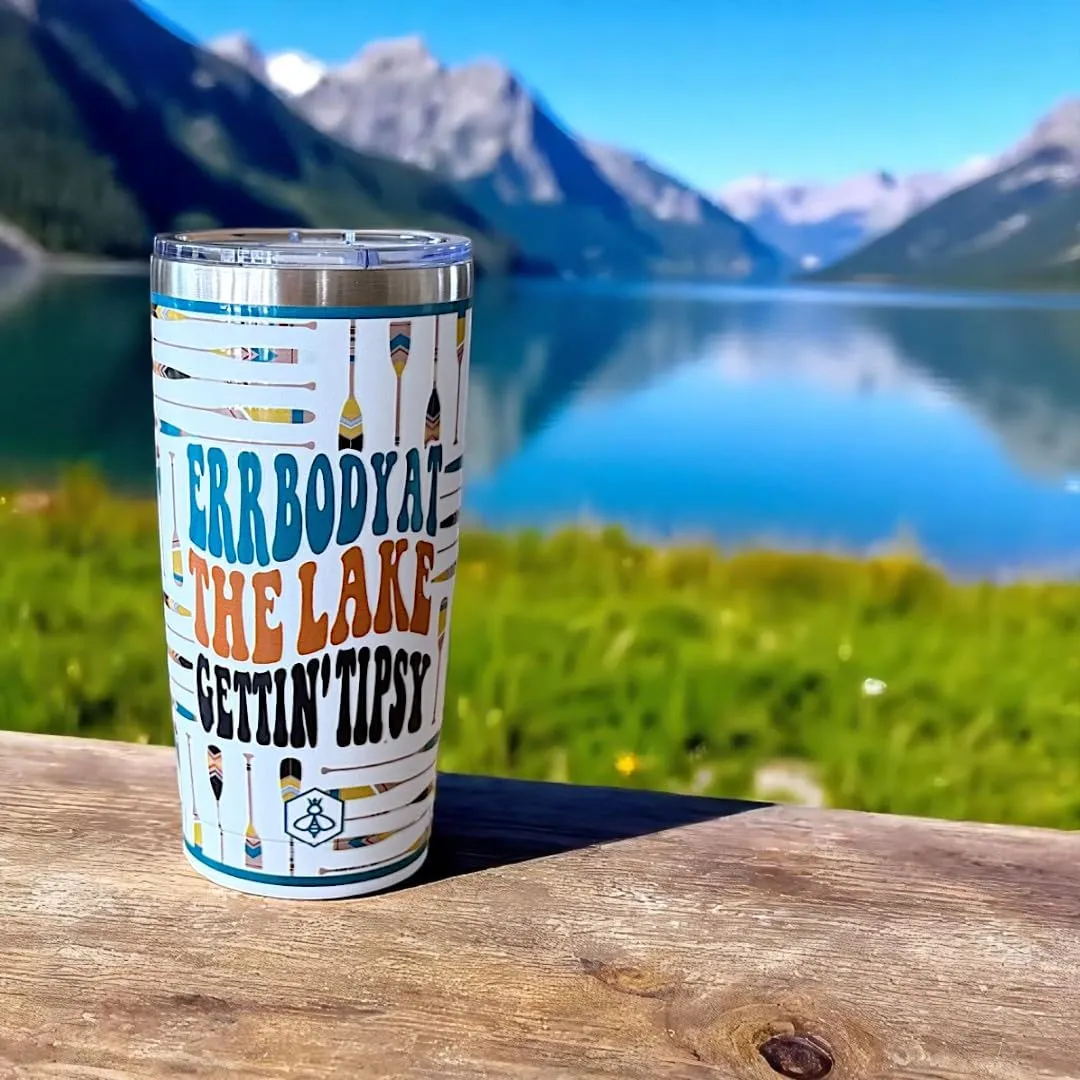 Biddlebee 20oz Insulated Coffee Tumbler – Leakproof, BPA-Free Stainless Steel Cup for Hot & Cold Drinks – Travel Mug, Birthday Gift for Women, Mom, Best Friend (Errbody at the Lake)