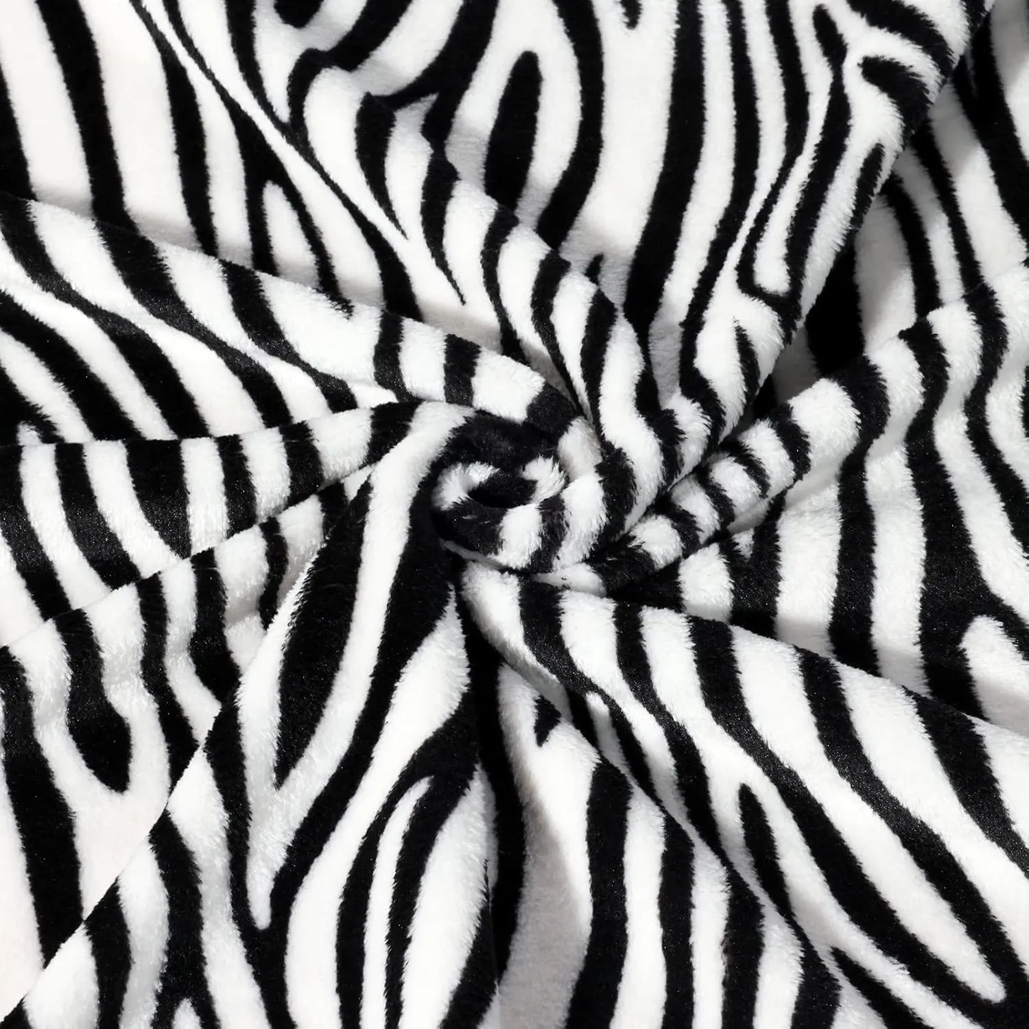 BNuitland Zebra Print Fleece Flannel Twin Size Blanket(60x80inch) with Storage pouch,300 GSM Double Sided Super Soft Bed Sofa Blanket for Adults, Black and White Lightweight Fuzzy Home Decor