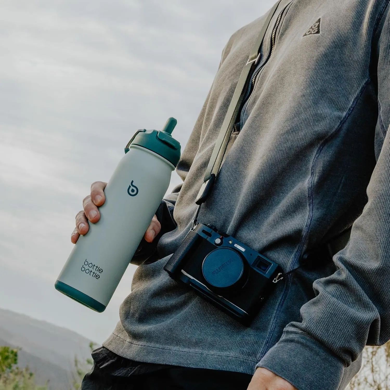 BOTTLE BOTTLE 24oz Insulated Water Bottle Stainless Steel Sport Water Bottle with Straw and Adjustable Lid Daily Pill Organizer