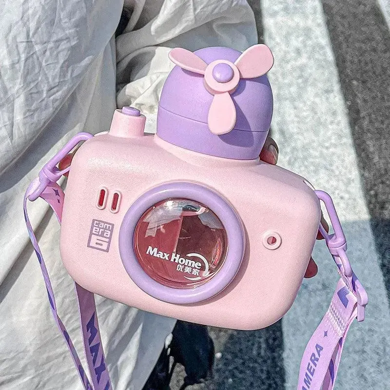 Cute Children Drinking Camera Bottle (550 ml)