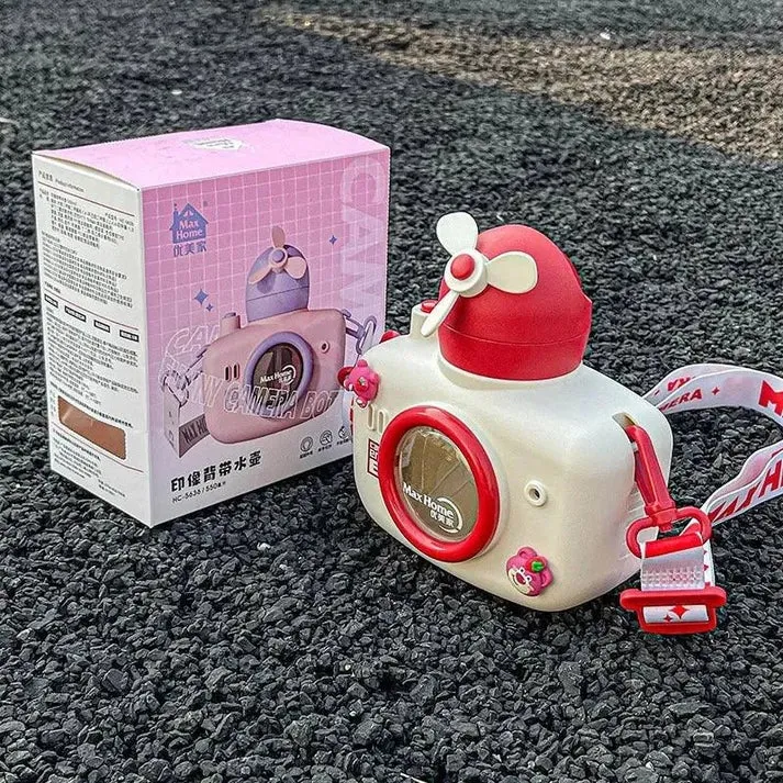 Cute Children Drinking Camera Bottle (550 ml)