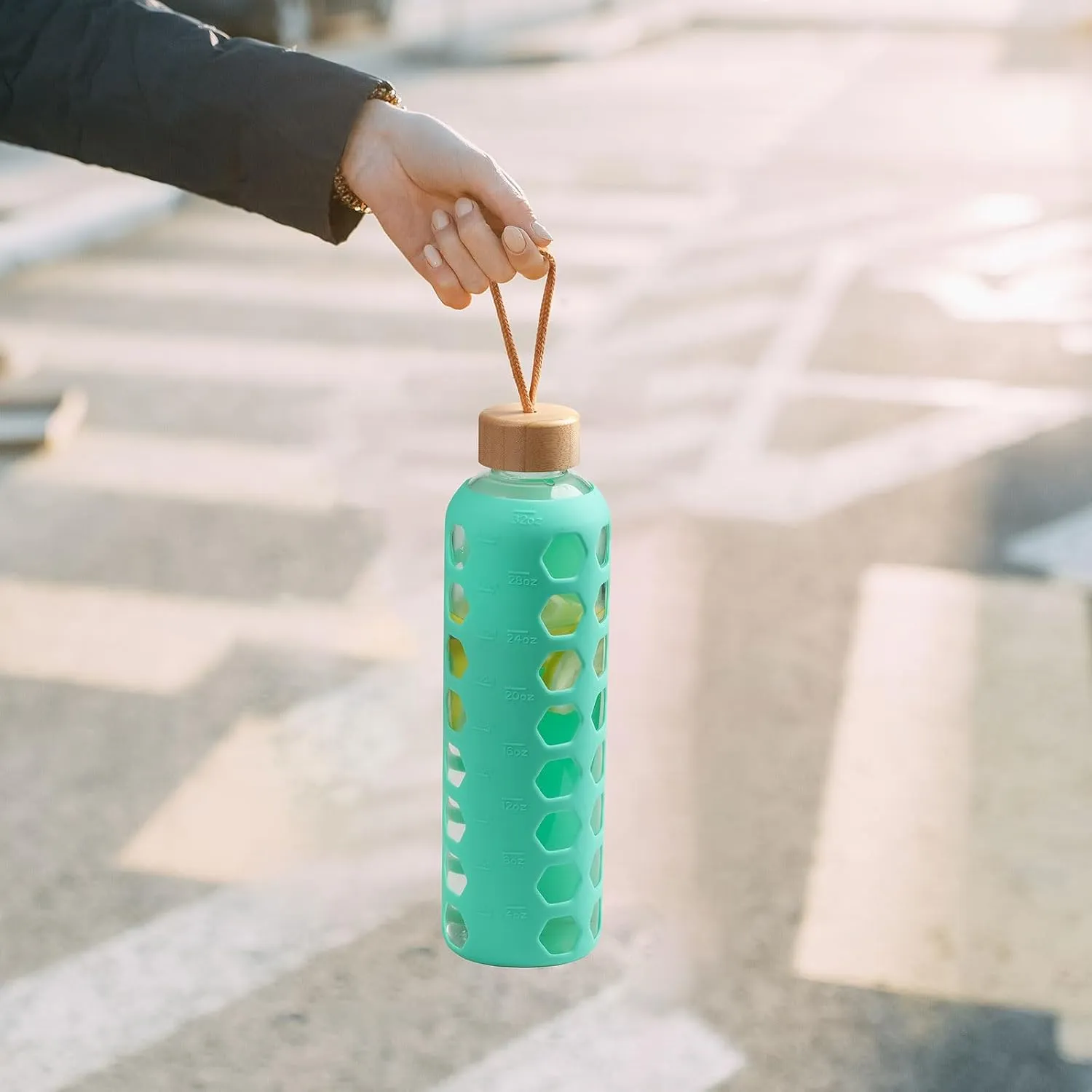 MUKOKO Glass Water Bottles, 32oz Glass Tumbler, Drinking Bottles with 2 Lids-Handle Flip Straw Lid&Bamboo Lid, Motivational Water Bottle with Time Marker and Silicone Sleeve, Leakproof-1 Pack-Green