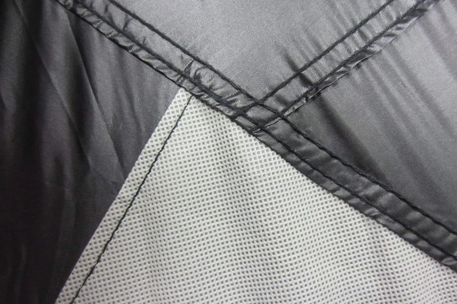 Nelson-Rigg Deluxe Motorcycle Cover, Weather Protection, UV, Air Vents, Heat Shield, Windshield Liner, Compression Bag, Grommets, Large fits Sport Bikes and Small/Medium Cruisers