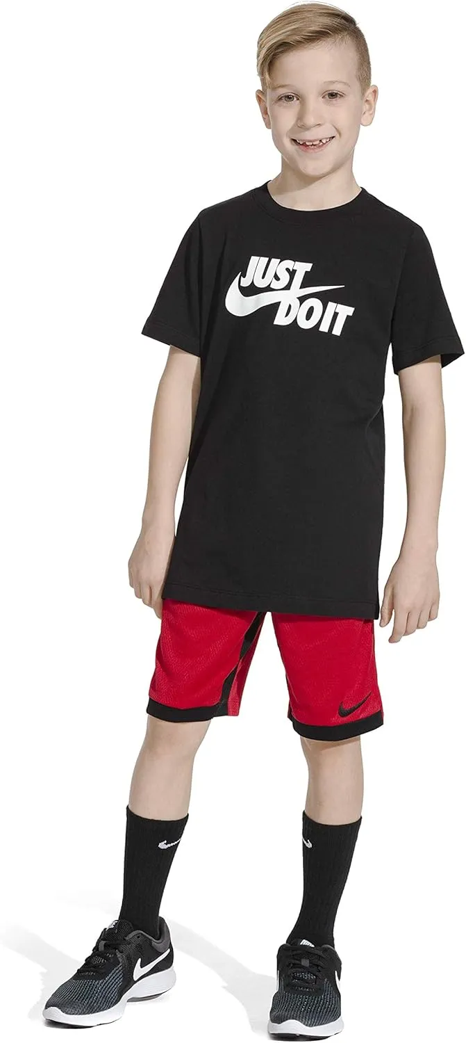 Nike Kids Boy's Dry Training Short (Big Kids)