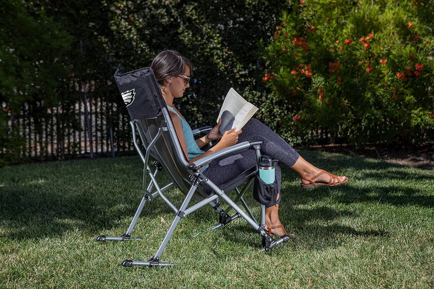 PICNIC TIME NFL Unisex-Adult NFL Outdoor Rocking Camp Chair, XL Heavy Duty Camping Chair for Adults