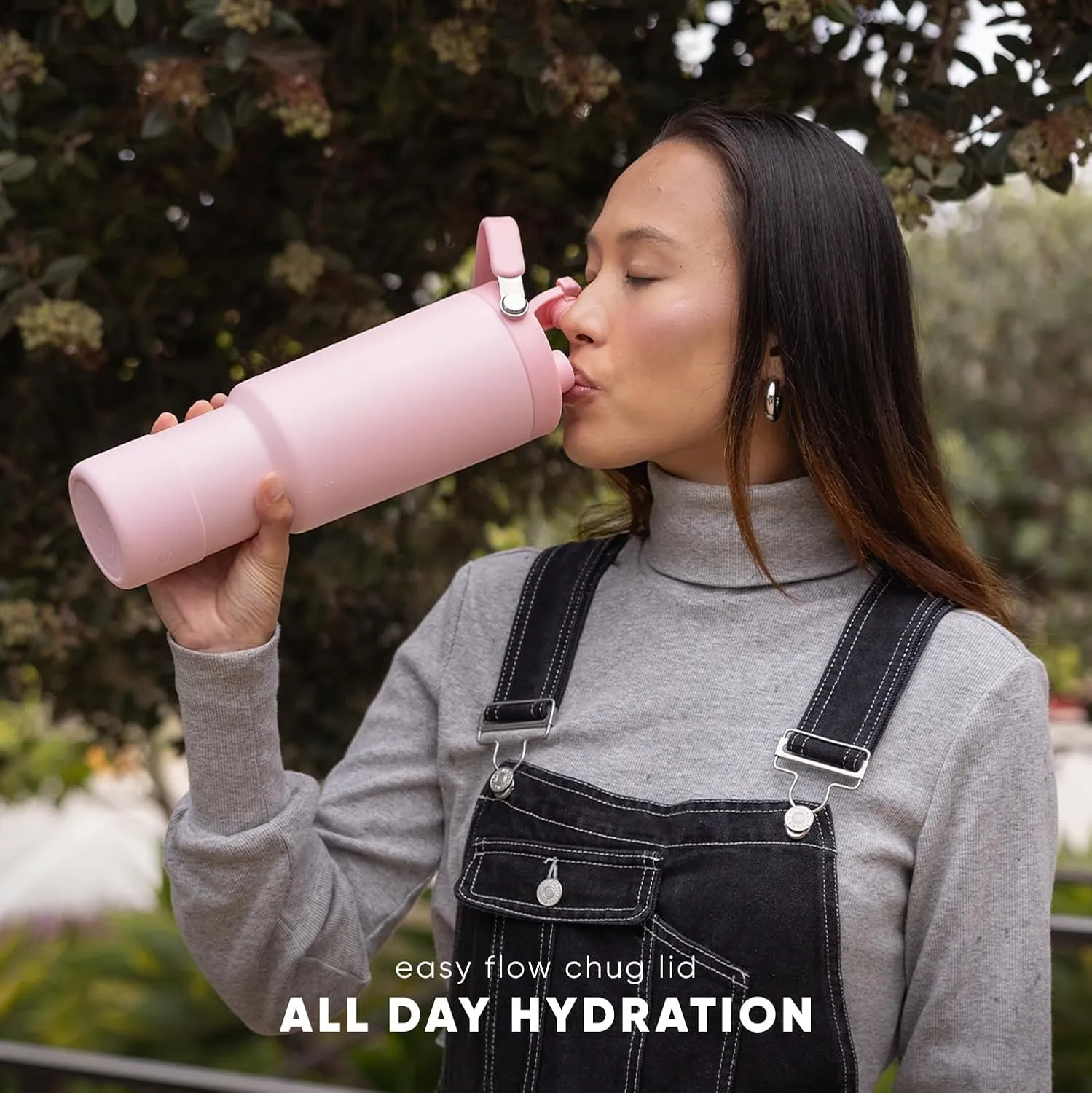 Simple Modern Trek Pivot | 40oz Flip Straw Tumbler with Handle | Water Bottle & Boot | Interchangeable Straw & Chug Lids | Insulated Stainless Steel Jug | Gym Sports Outdoors | Ember Red