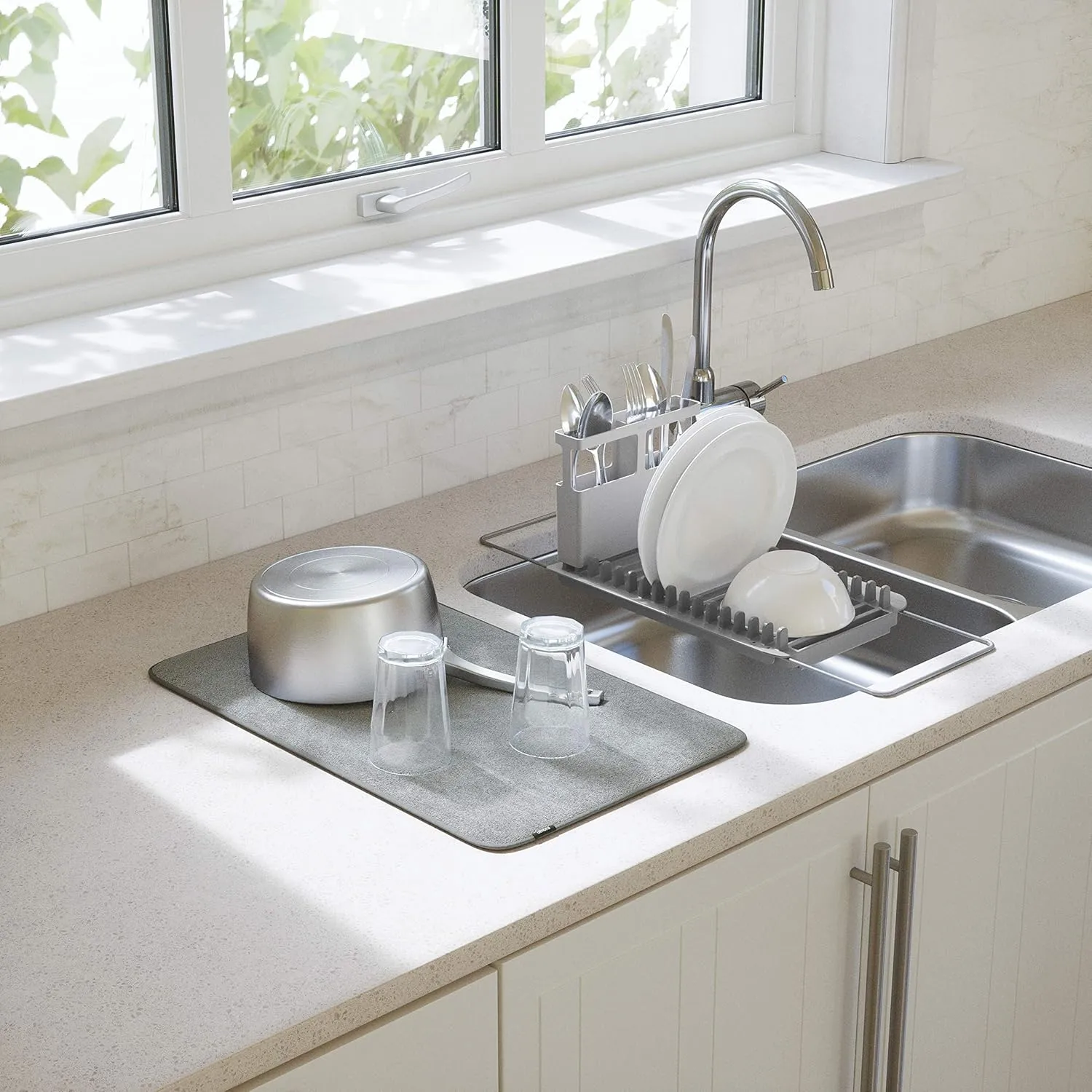 Umbra UDry Over the Sink Dish Rack with Dry Mat